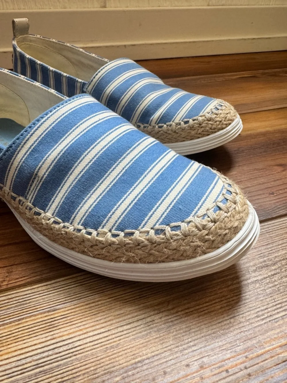 Cole Haan Ella Grand Espadrille slip-on flats 6.5 - Picture 3 of 7